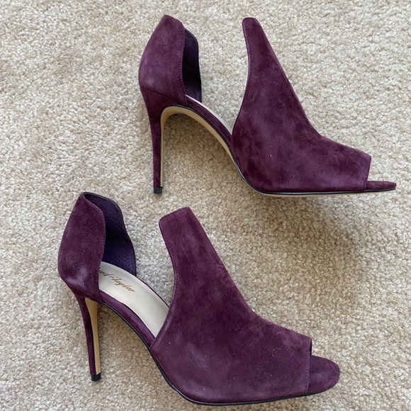 Lord and Taylor Gracie Heels - Brand New! - Picture 2 of 4